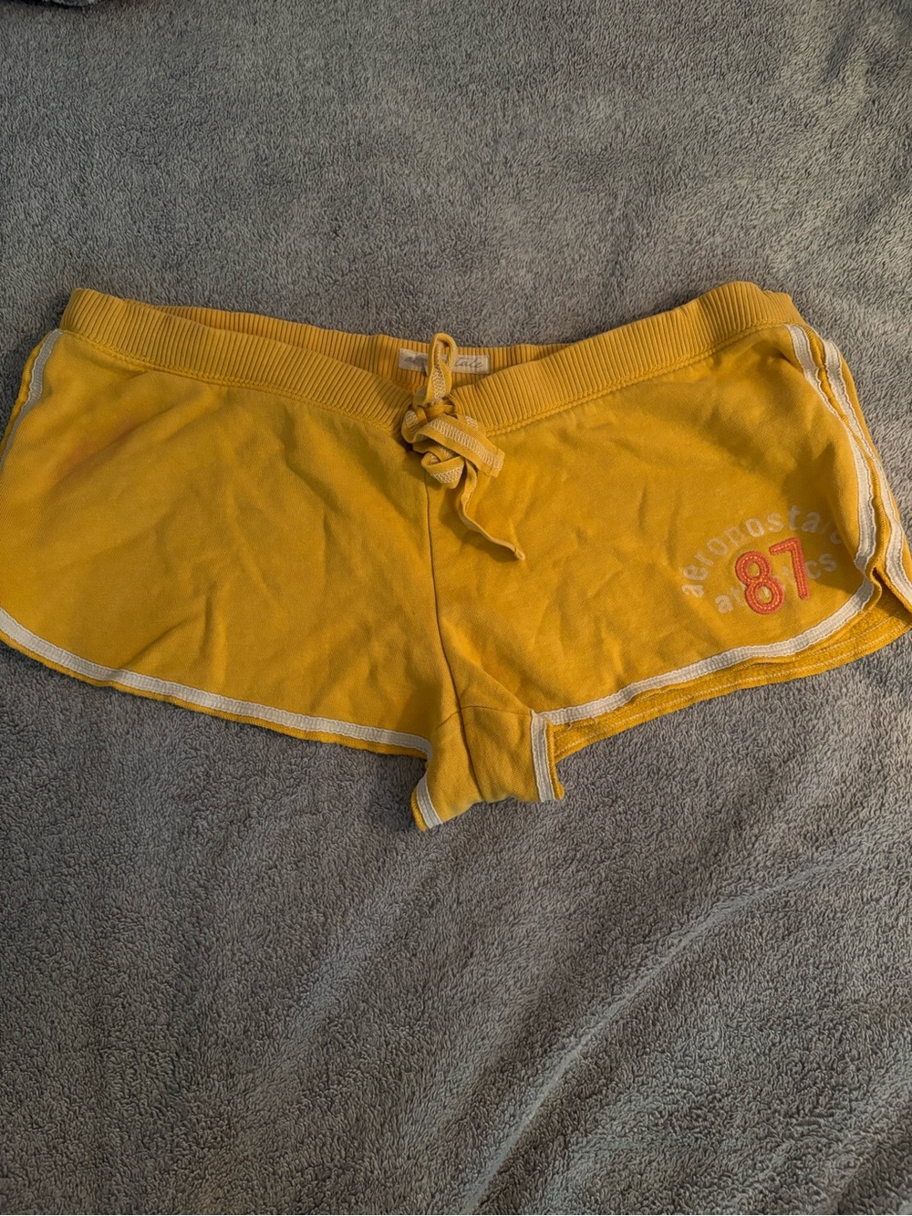 Aeropostale Y2K 2000’s Style Low Rise Mini Shorts Medium Mustard Yellow